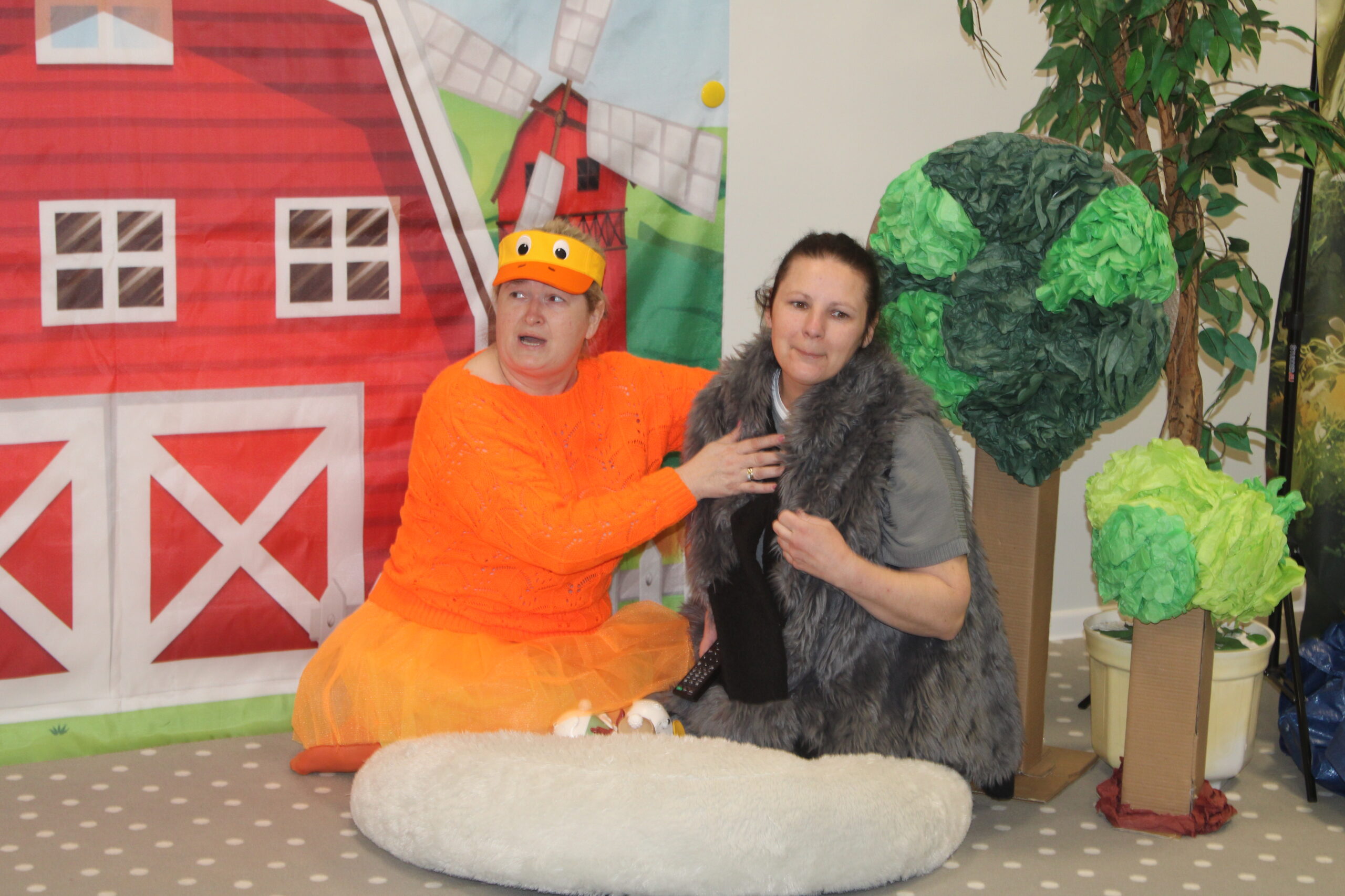 Przedstawienie pt: „Brzydkie Kaczątko”